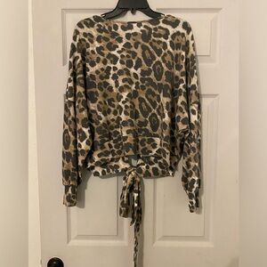 Very soft material it also ties in the back